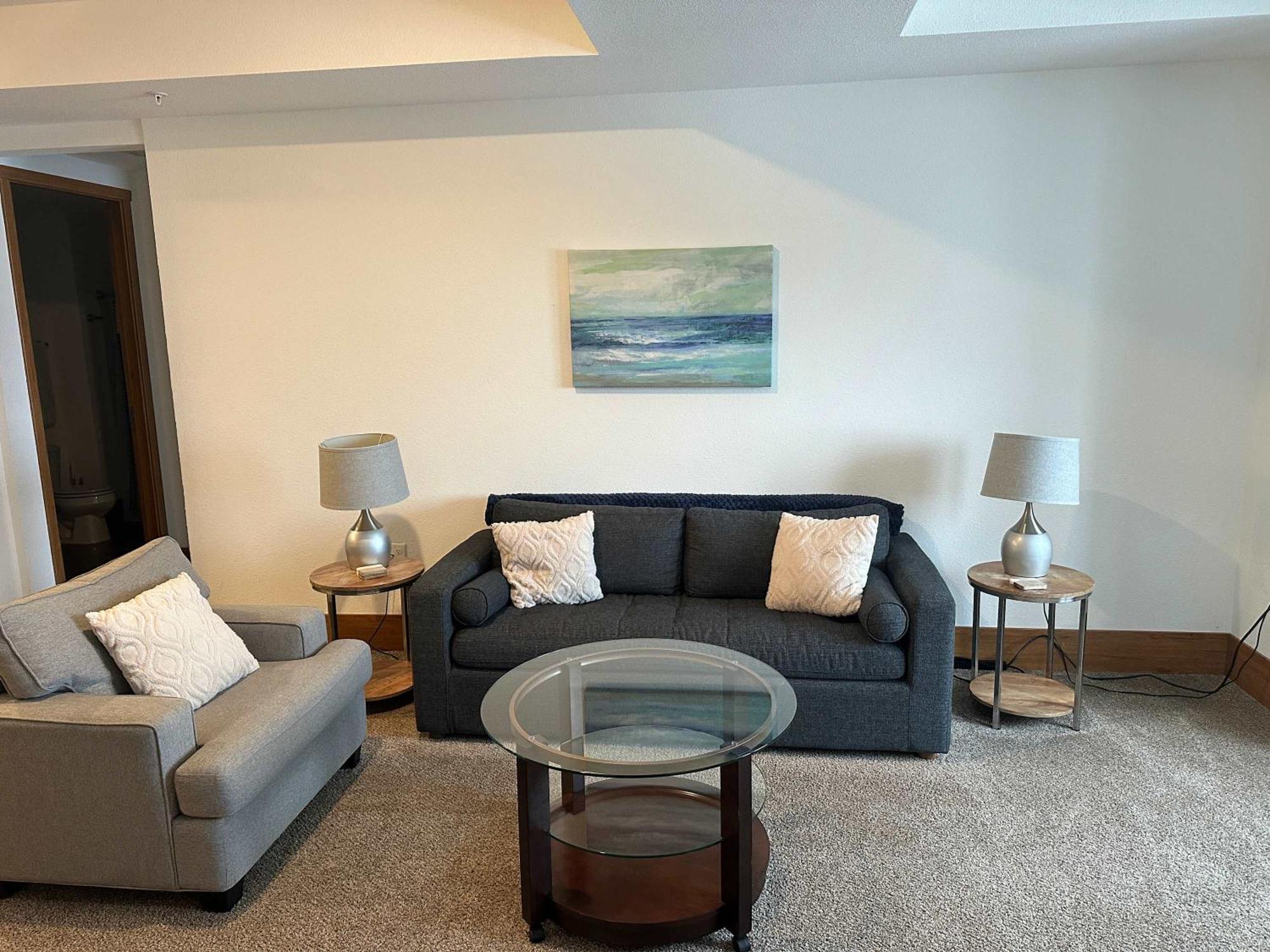 2Br Suite At The Grand Castle Pool Gym & Parking Grandville Zewnętrze zdjęcie
